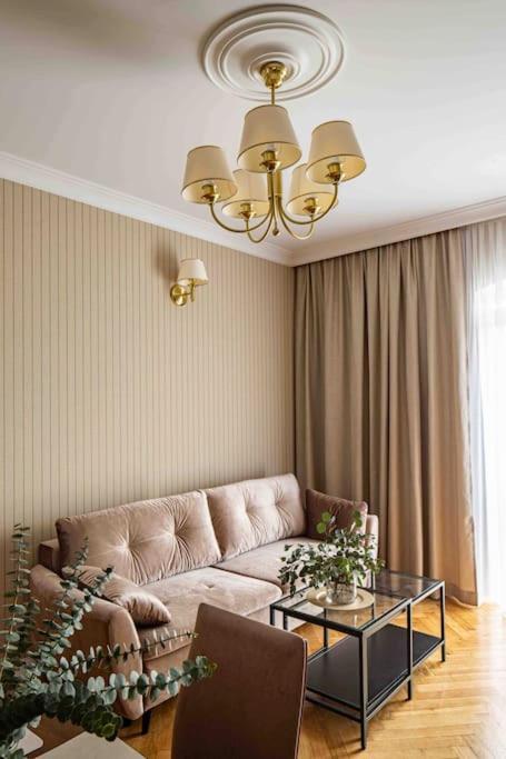 Wyzwolenia Apt , Lazienki Park & Zbawiciela Sq. 2' Варшава Екстериор снимка