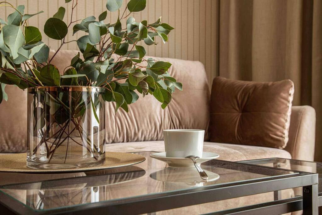 Wyzwolenia Apt , Lazienki Park & Zbawiciela Sq. 2' Варшава Екстериор снимка