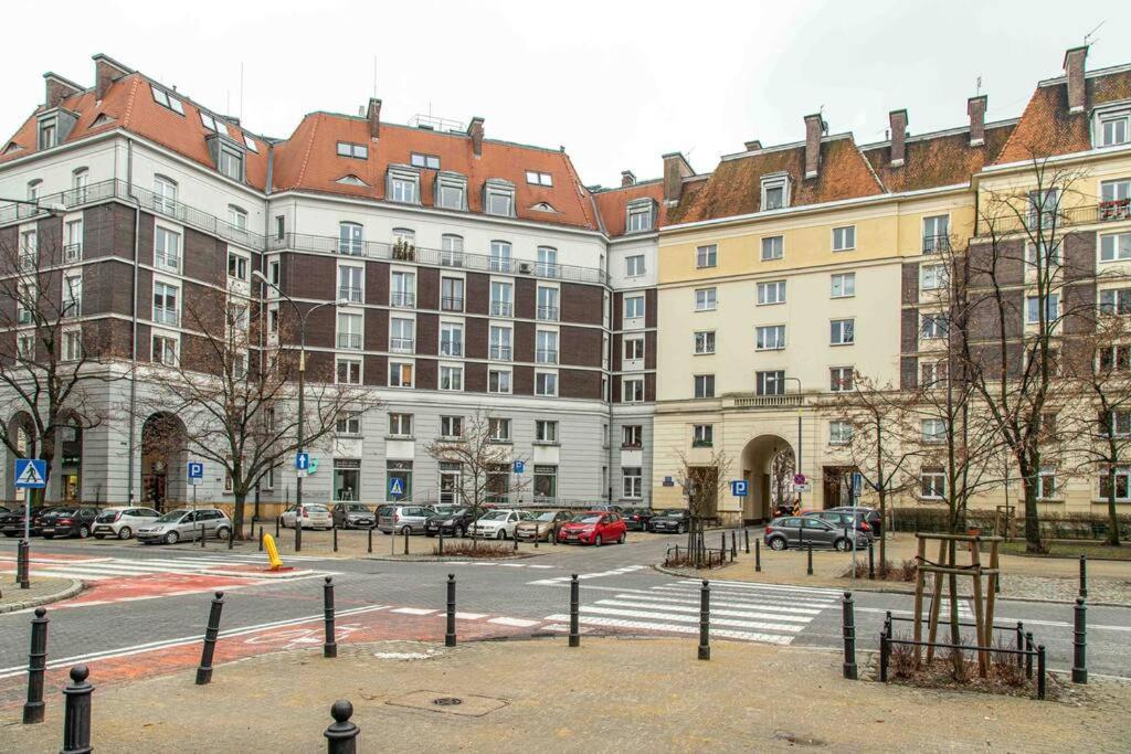 Wyzwolenia Apt , Lazienki Park & Zbawiciela Sq. 2' Варшава Екстериор снимка