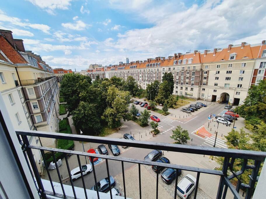 Wyzwolenia Apt , Lazienki Park & Zbawiciela Sq. 2' Варшава Екстериор снимка